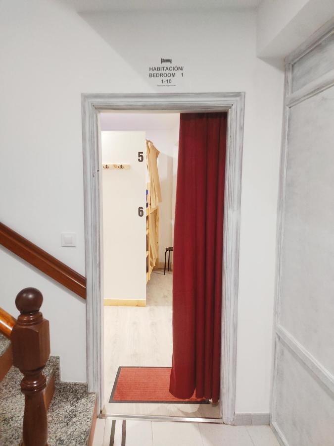 Albergue Santos サンティアゴ・デ・コンポステーラ エクステリア 写真
